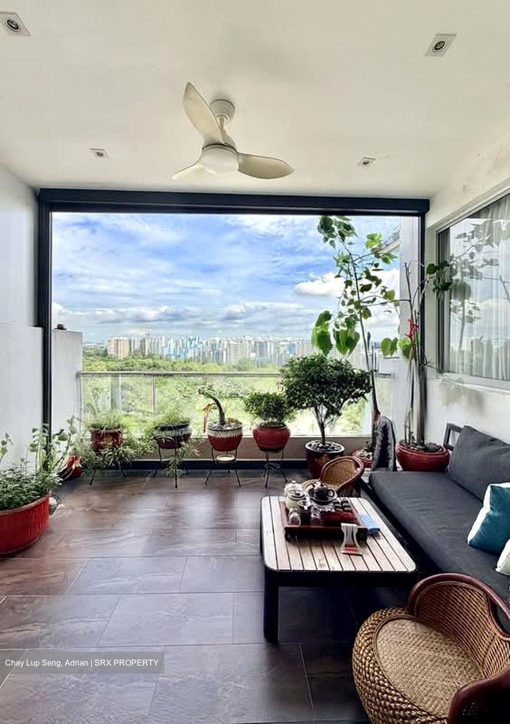 The Lakeshore (D22), Condominium #574576851